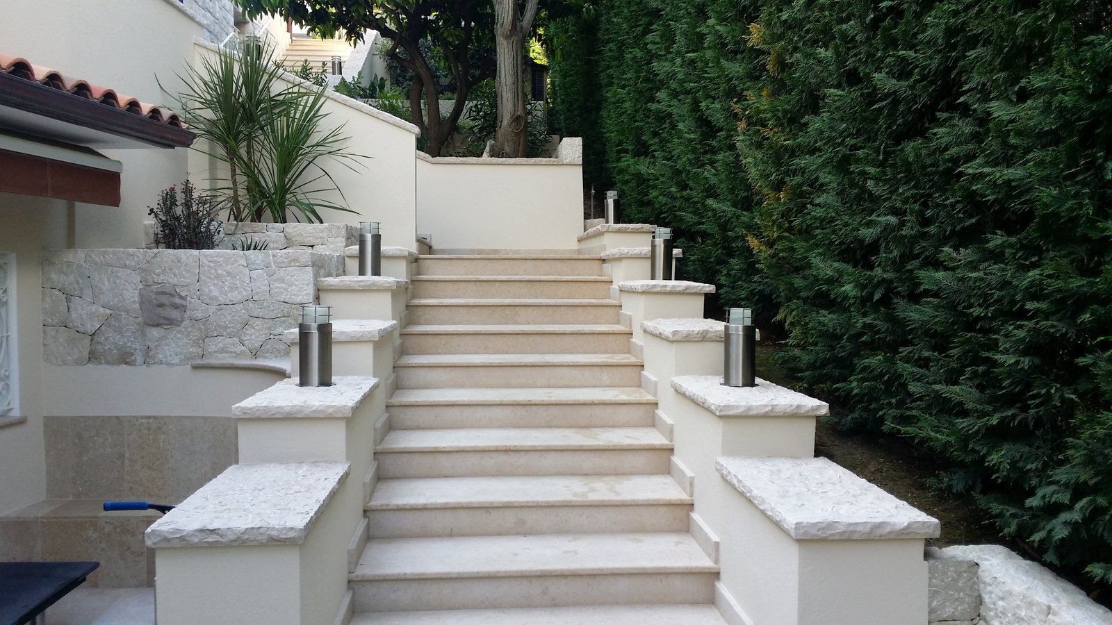Escalier en pierre naturelle